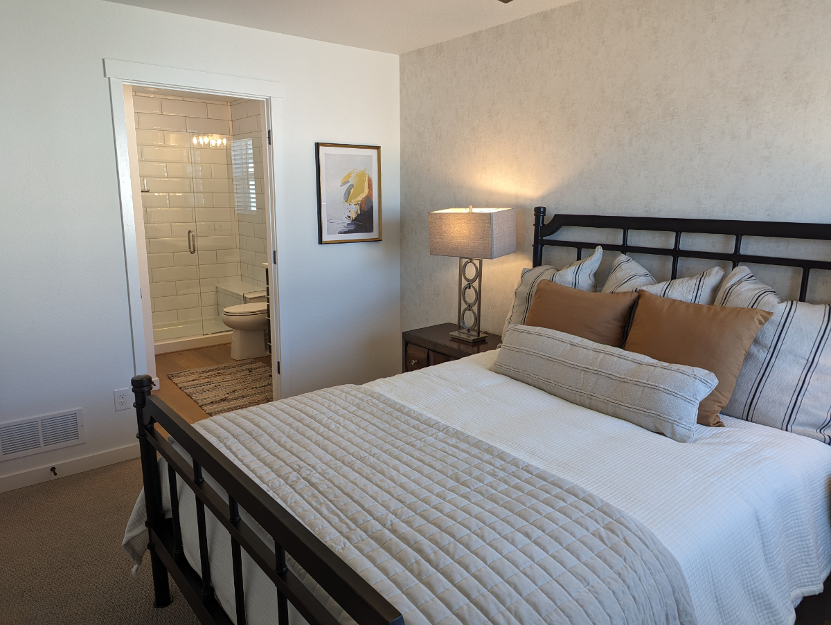 Newly Built Colorado Springs 1-Bedroom Apart - Serene Retreat with Private Entrance, Modern Amenitie - Photo 6