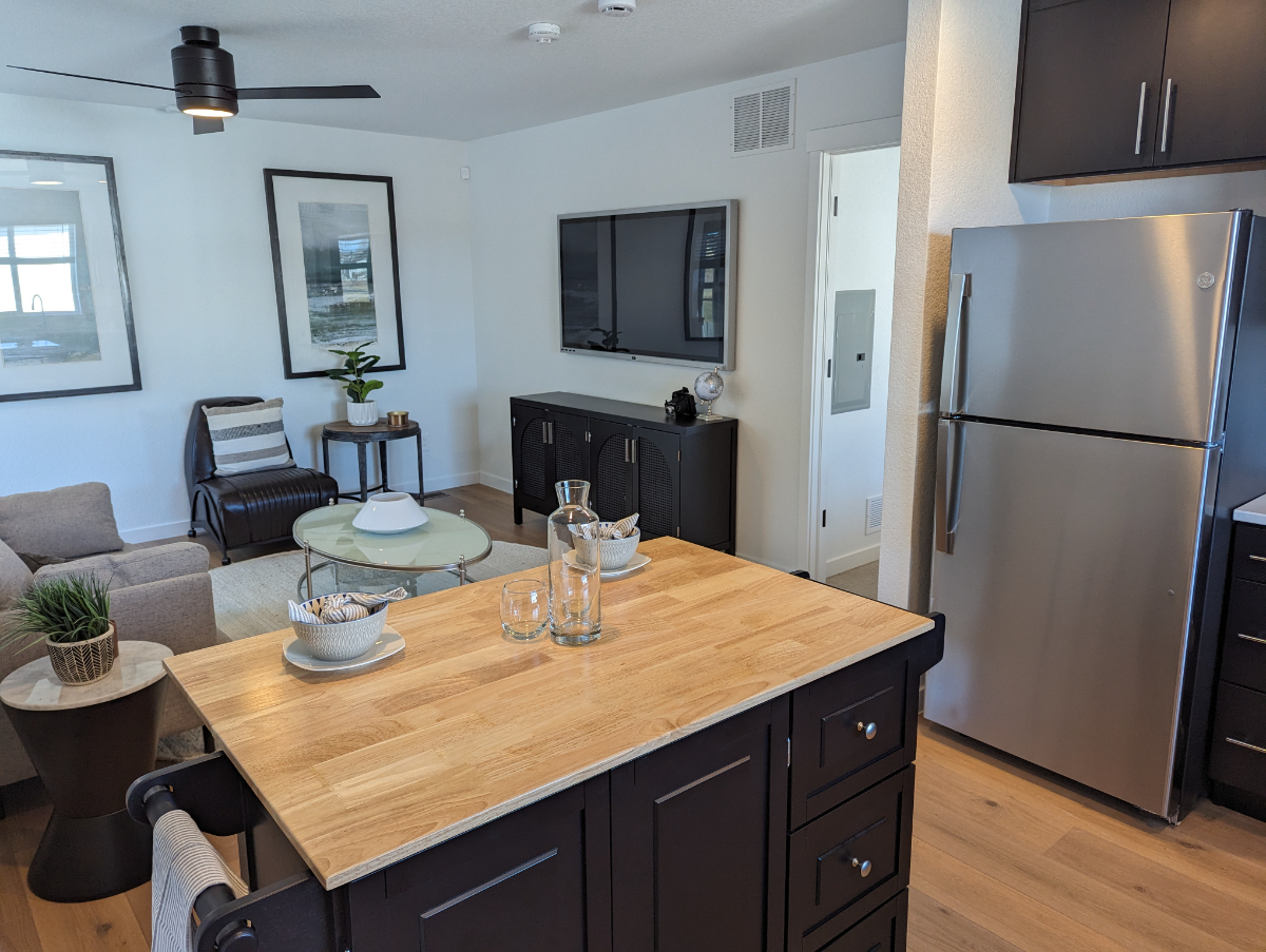 Newly Built Colorado Springs 1-Bedroom Apart - Serene Retreat with Private Entrance, Modern Amenitie - Photo 3
