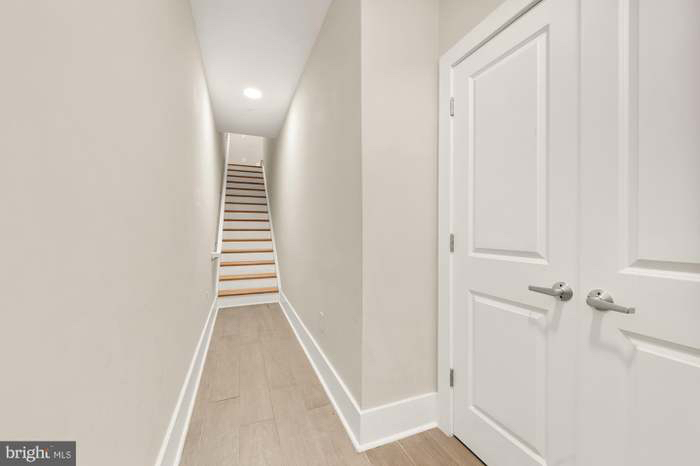 Entire Condo- 3BR 3B Parking - Photo 2