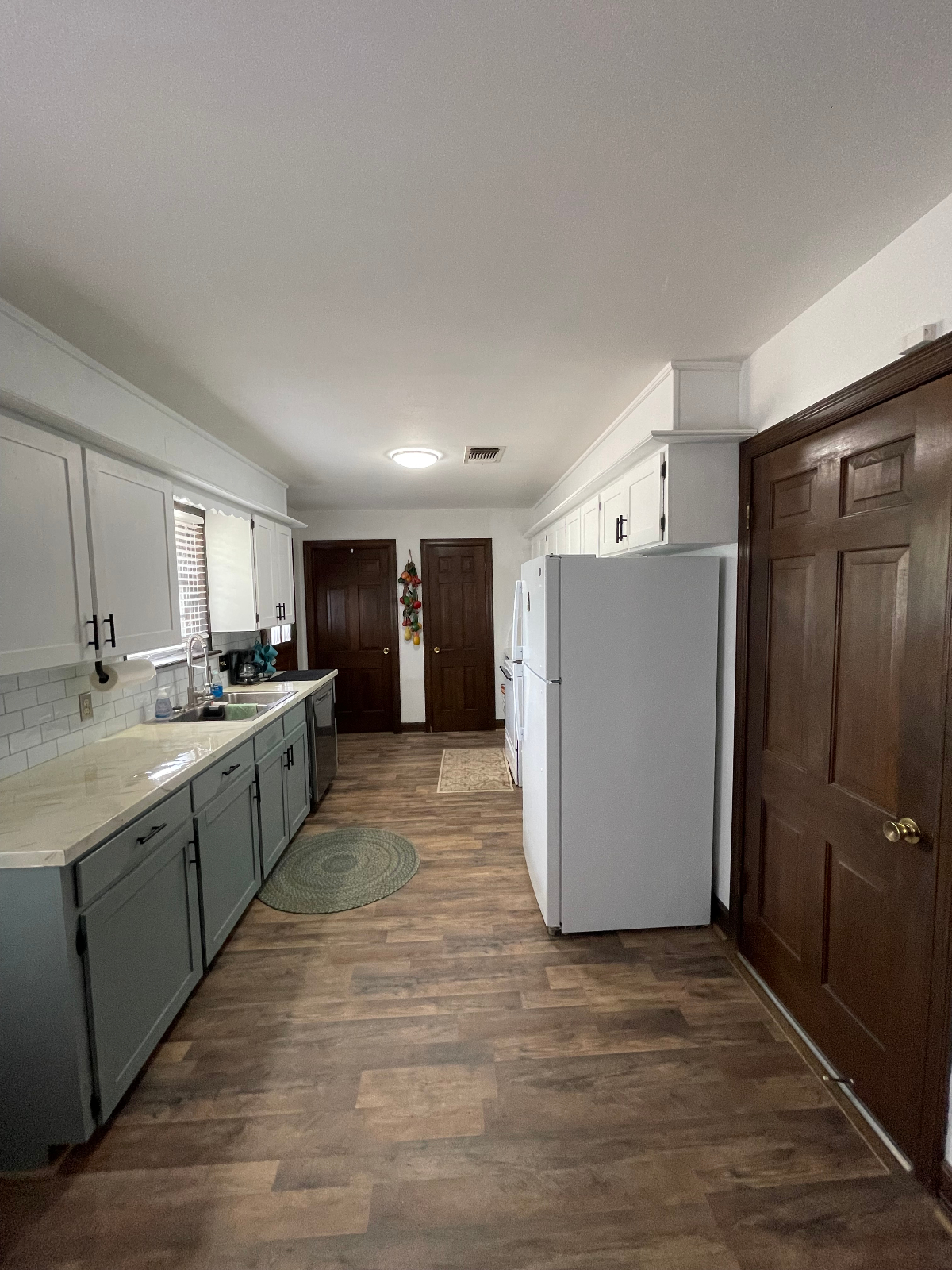 Nice 2 bed/1 bath Home, Close to HOSP. & BASE - Photo 6