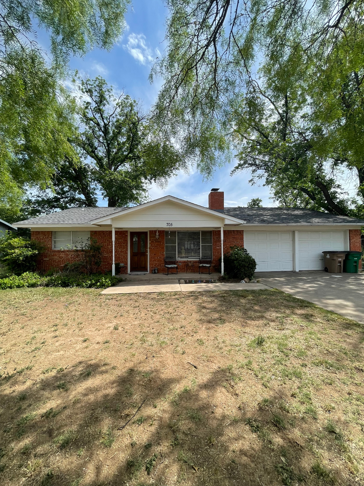 Nice 2 bed/1 bath Home, Close to HOSP. & BASE - Photo 11