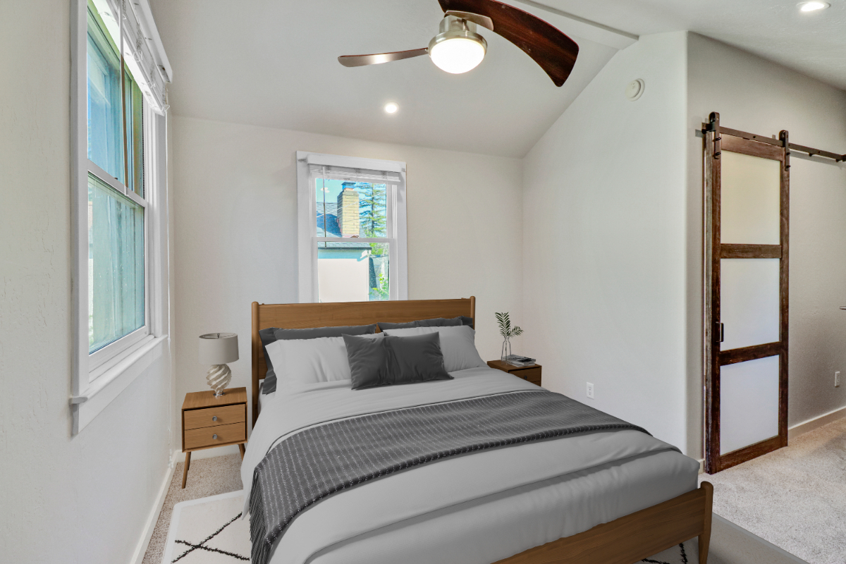 Beautiful Peaceful Cottage - 1 block to Mercy Hospital - Photo 4