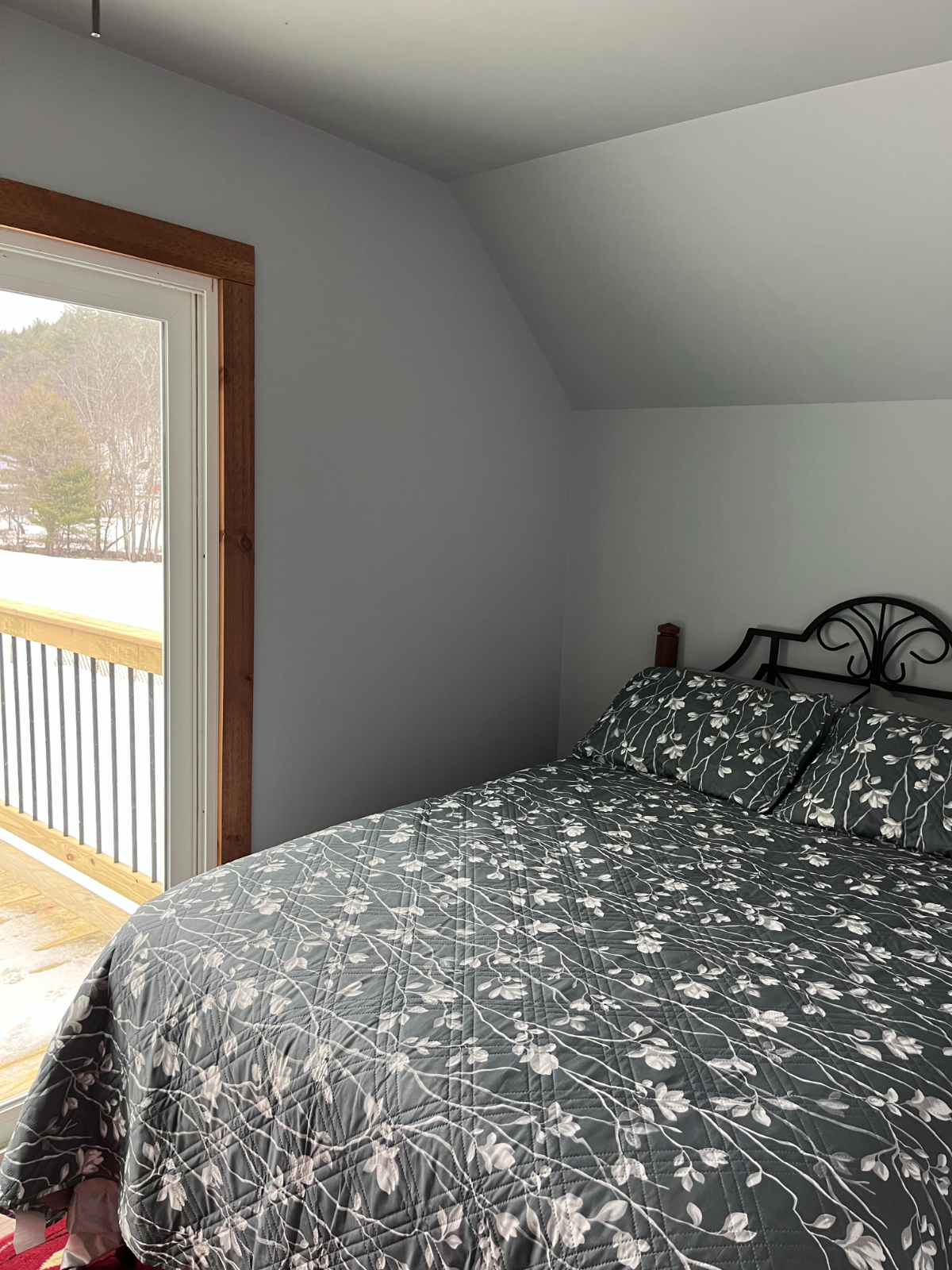 Little Red Cabin - Photo 2