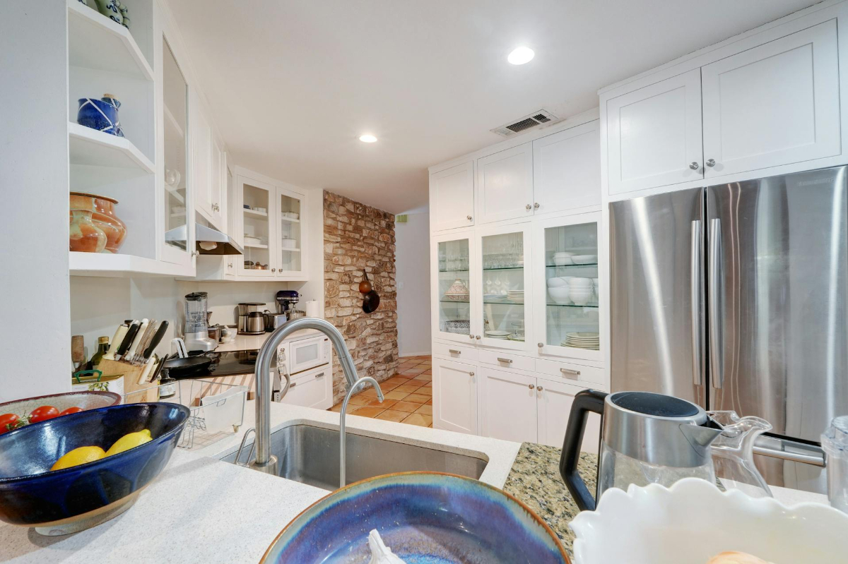 Beautiful Room in West Austin - Photo 8