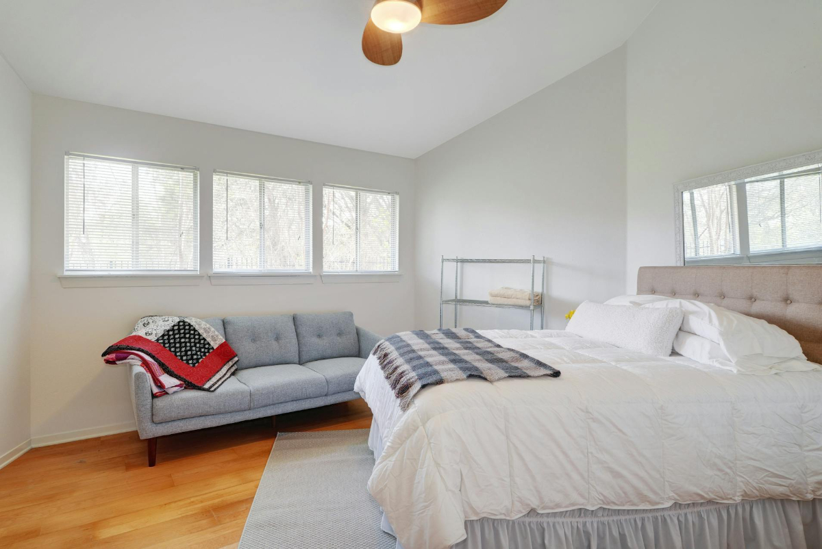 Beautiful Room in West Austin - Photo 11