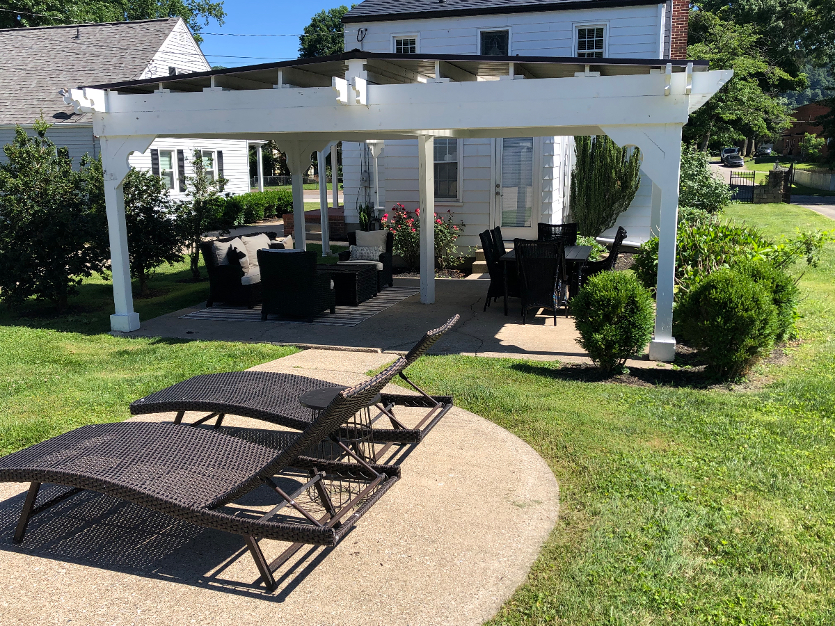 Charming and Spacious 3-Bedroom House with Modern Amenities and a Convenient Location - Photo 3