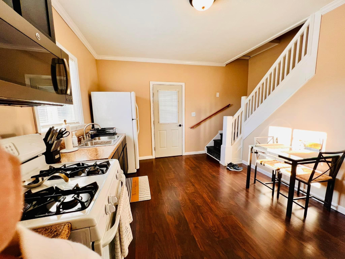 Side by Side Duplex - Photo 8