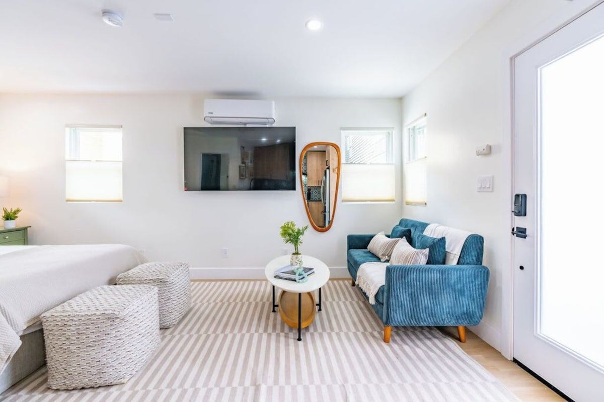 Quaint Studio in Charming Marston Hills - Photo 3