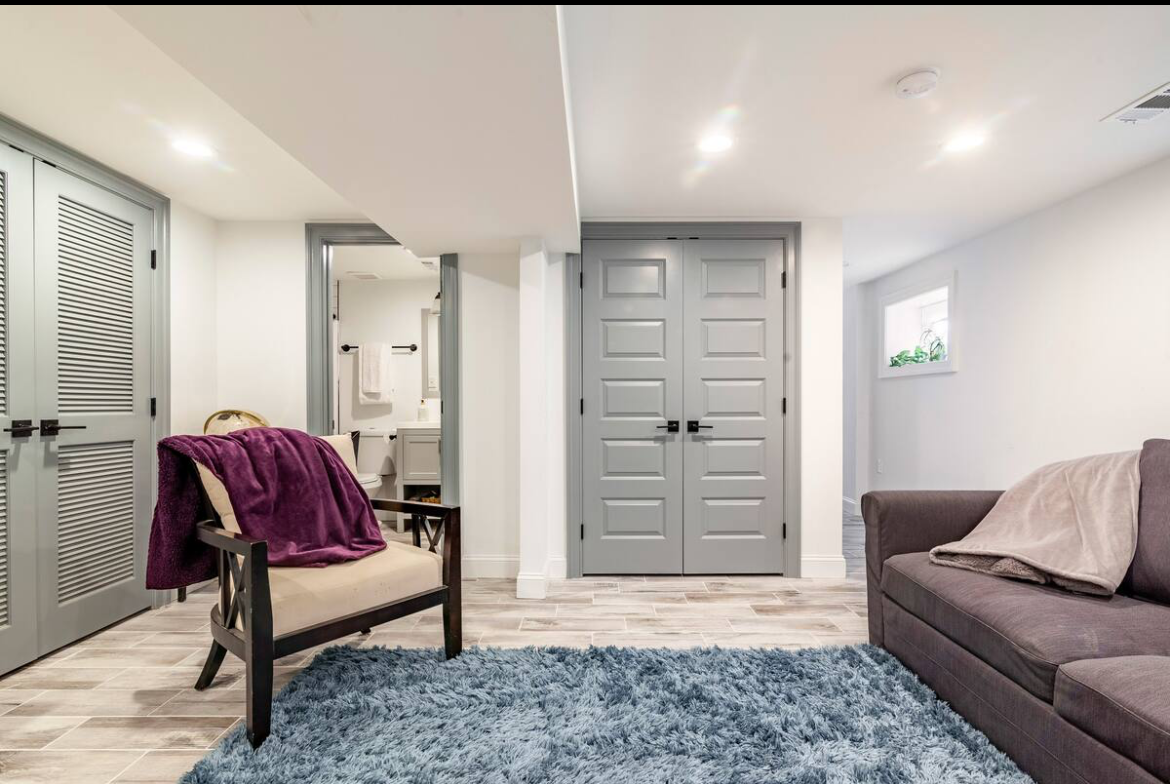 DC Life in Private Nook   -- Basement apartment - Photo 8