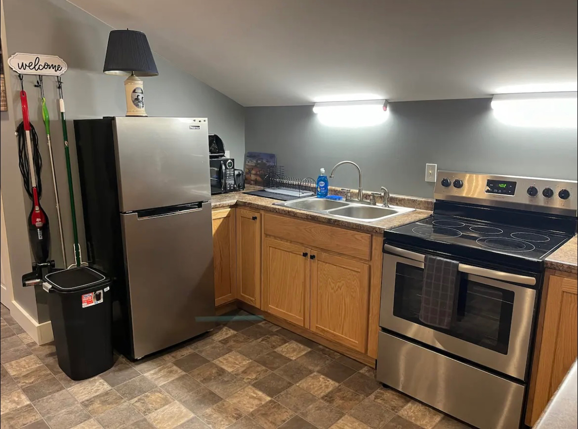 Beautiful 2 Bedroom Loft - Photo 5