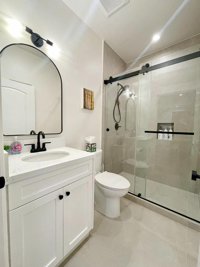 Lovely Centrally Located Los Angeles Studio - Photo 6
