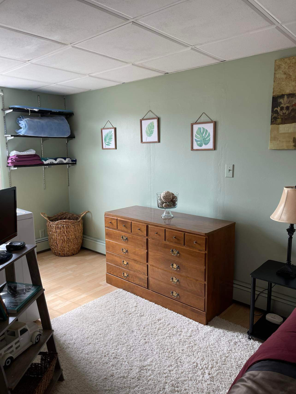 Private, but close to town, 1-bedroom Apartment - Photo 4