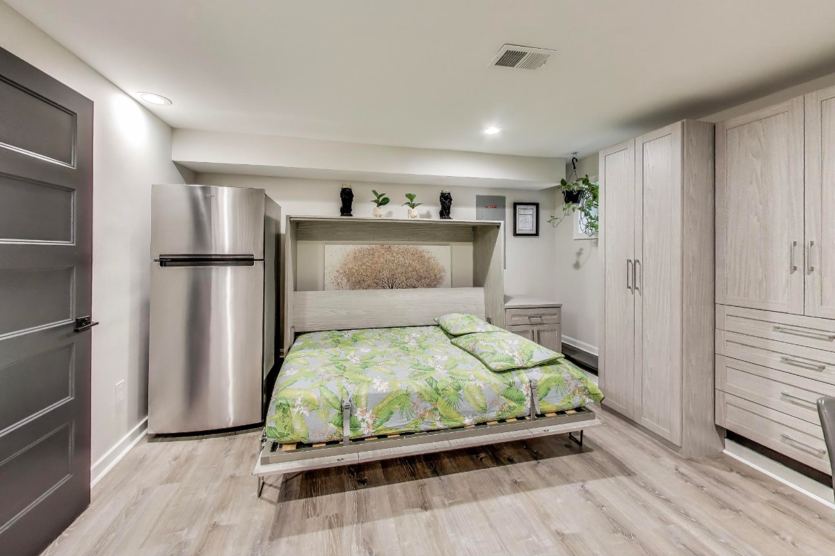 Luxury Furnished 1BR Retreat in DC, Queen Bed, Murphy Bed, In-Unit W/D, Walk to Metro, All Utilities - Photo 3