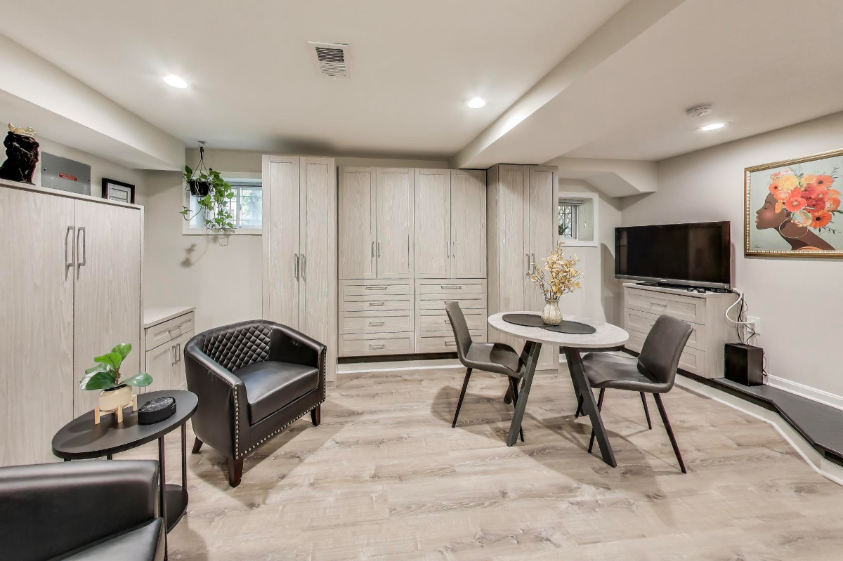 Luxury Furnished 1BR Retreat in DC, Queen Bed, Murphy Bed, In-Unit W/D, Walk to Metro, All Utilities - Photo 8