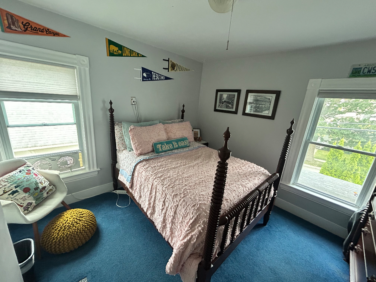 Cozy Single Bedroom Walking Distance From Downtown - Photo 1