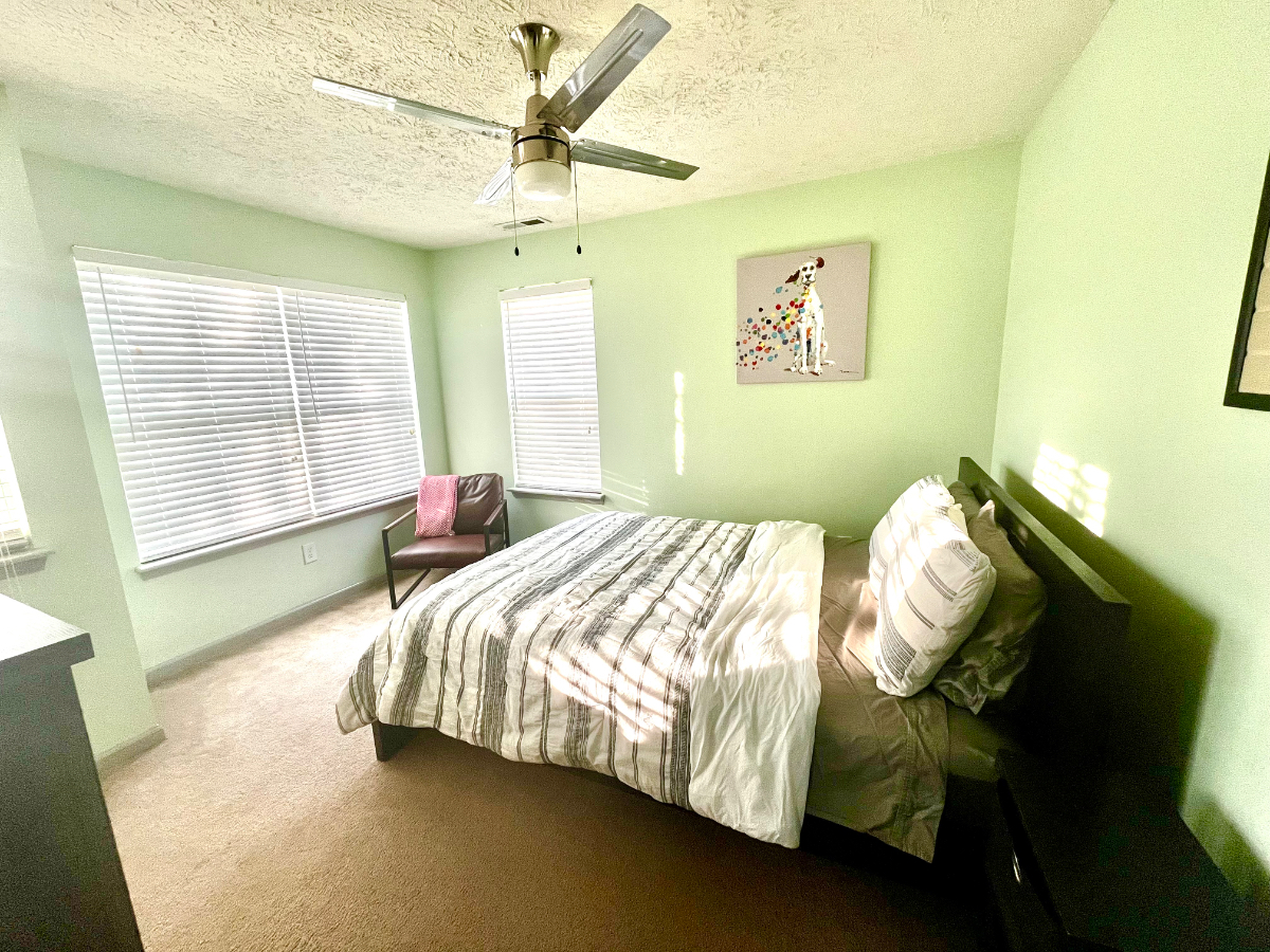 2 Bed/2 Bath/Garage/Walkable Dining/Near Uni&Riley Hospitals - Photo 9