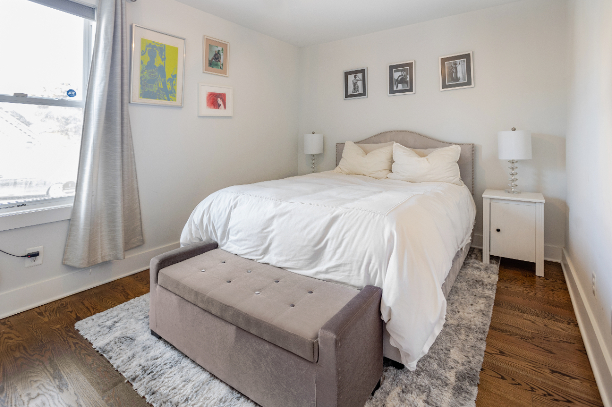 Modern Renovated Two Bedroom Near H-St Union Market with Parking - Photo 10