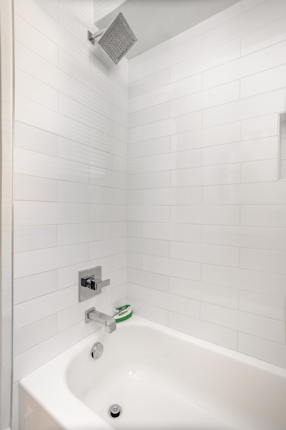 Modern Renovated Two Bedroom Near H-St Union Market with Parking - Photo 12