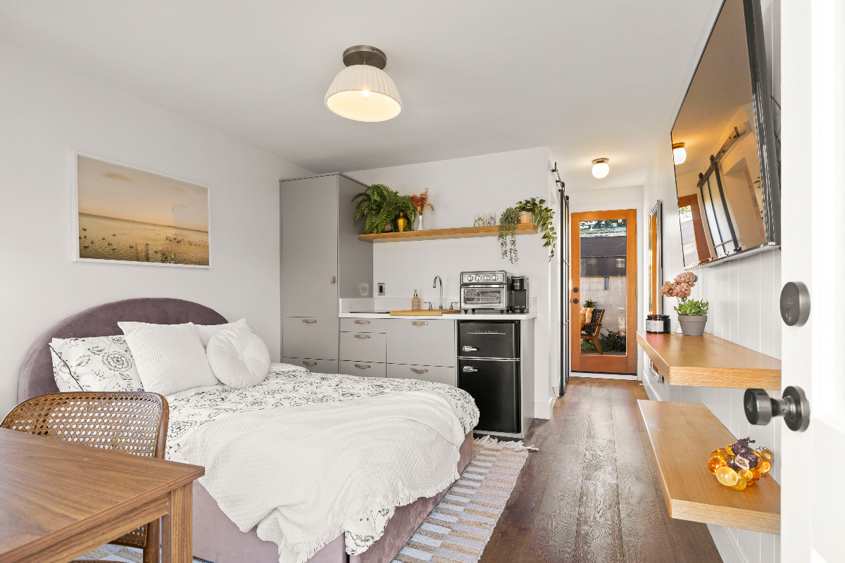 Modern Studio Near Hospitals, Dining & Coffee - Perfect for Traveling Professionals - Photo 1