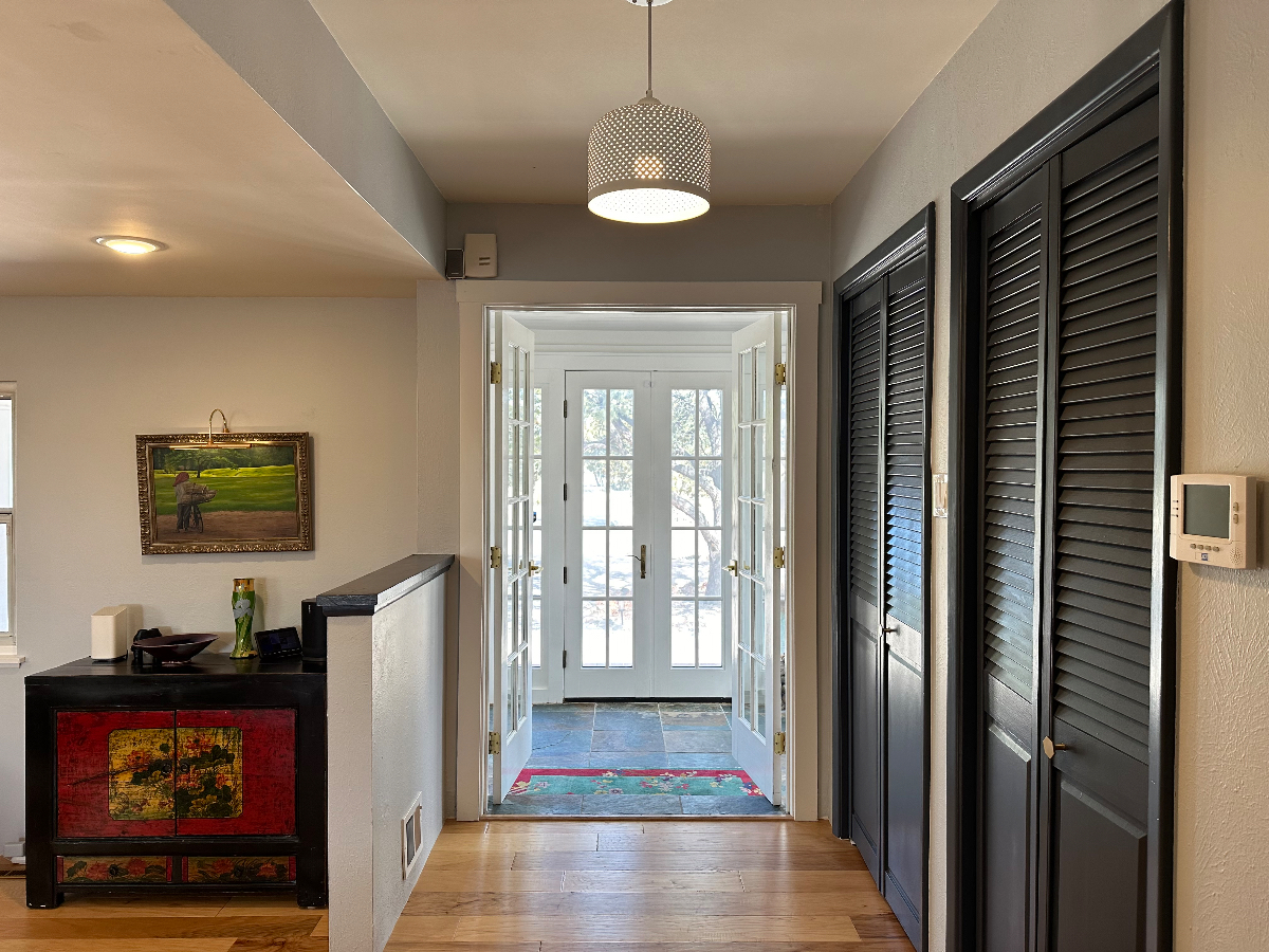 Artist's Home on Quiet, Spacious Lot - Photo 5