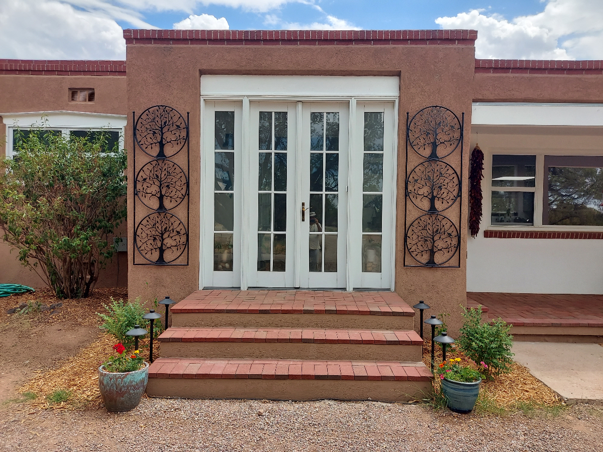 Artist's Home on Quiet, Spacious Lot - Photo 2