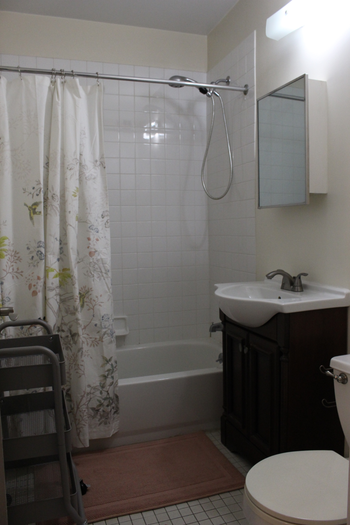 Comfy Duplex with Queens Size Bed on the 2nd Floor - Photo 5