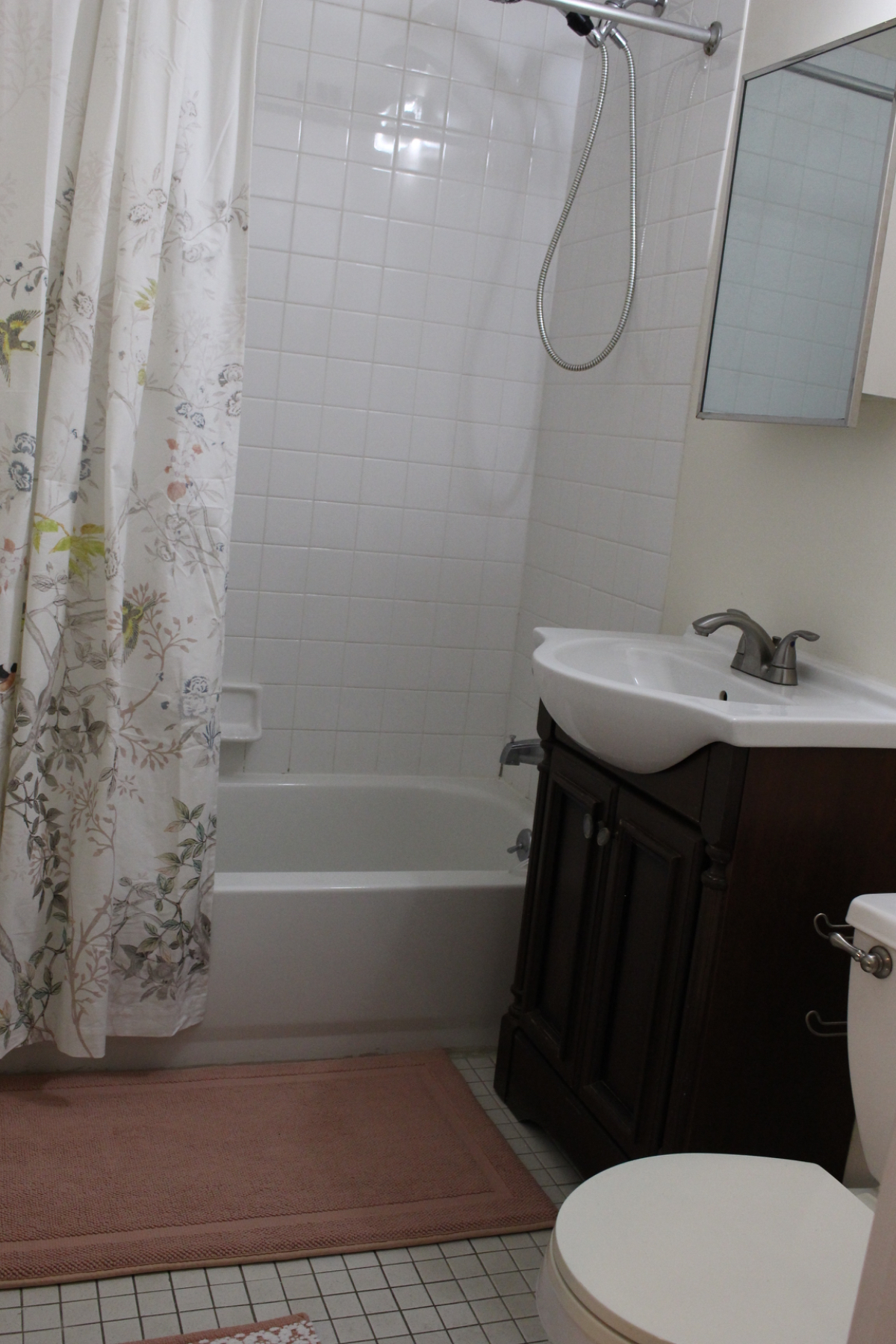 Comfy Duplex with Queens Size Bed on the 2nd Floor - Photo 10