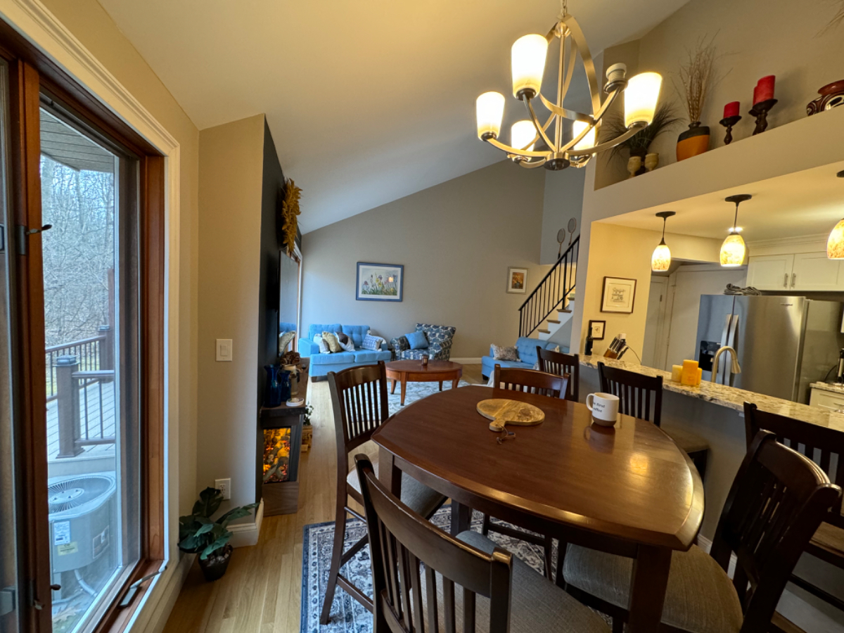 Executive Furnished 2BR/2BA | Central Colonie + Garage - Photo 10