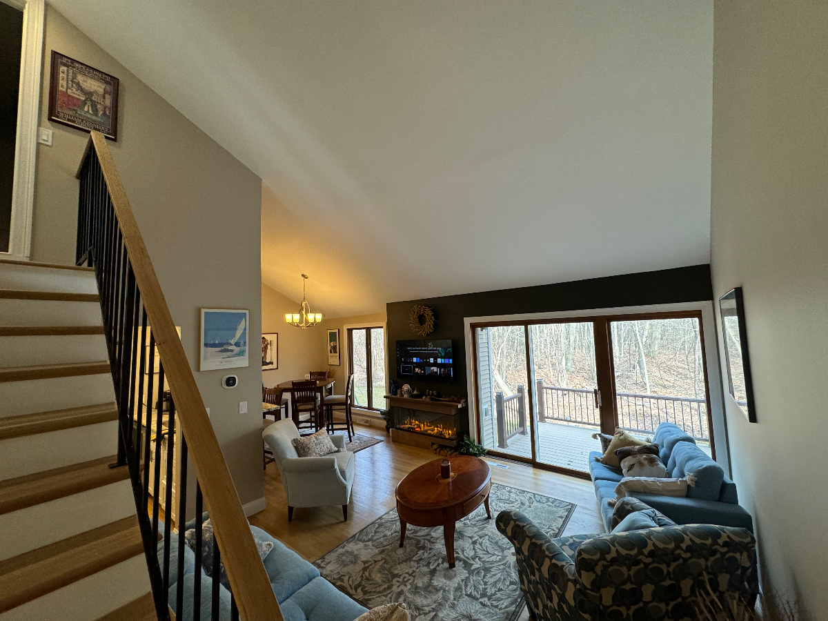 Executive Furnished 2BR/2BA | Central Colonie + Garage - Photo 11