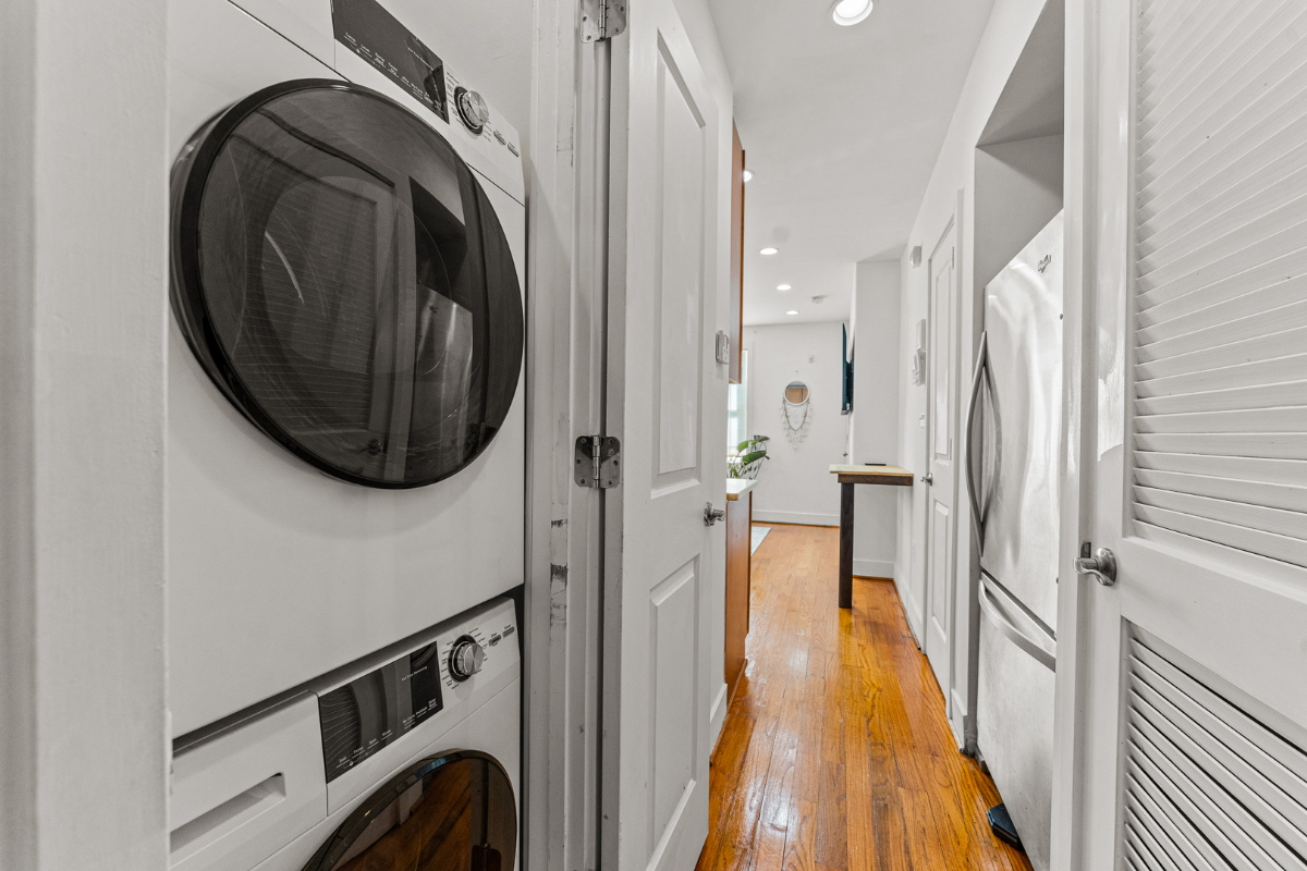 Experience Washington, DC Living in this Cozy 1-Bedroom Apartment - Centrally Located - Photo 5