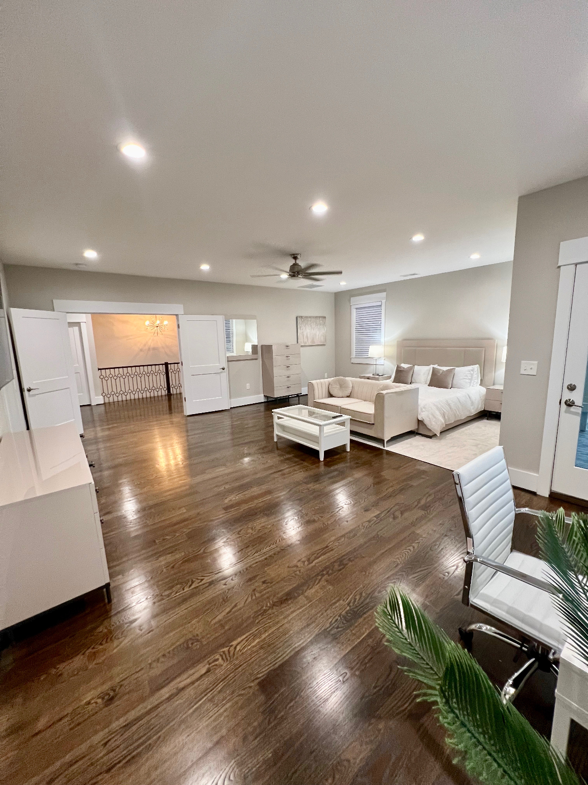 Luxurious Rental 3 Beds/3 Baths - Photo 6