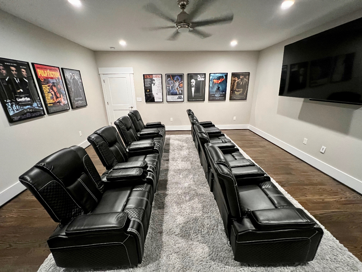 Luxurious Rental 3 Beds/3 Baths - Photo 3