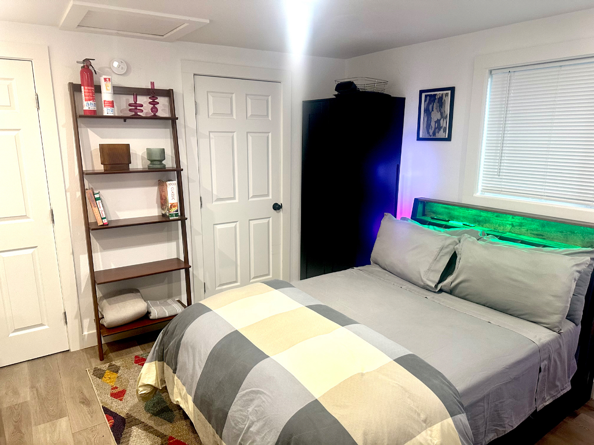 Private Garden Studio, In-Unit Laundry, Near Ferry & Kaiser - Photo 3