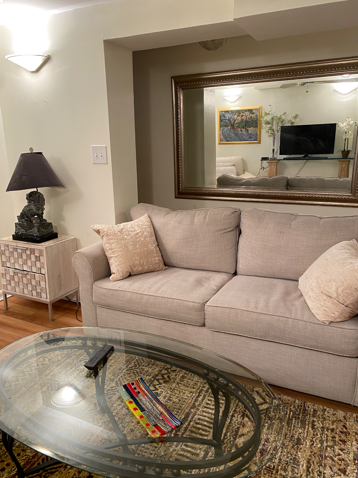 Beautiful one bedroom, in upscale neighborhood. - Photo 10