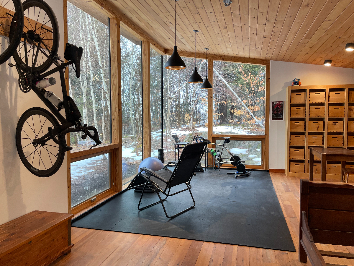 Beautiful 3 bedroom/2 bath modern cabin. Secluded yet close to town - Photo 10