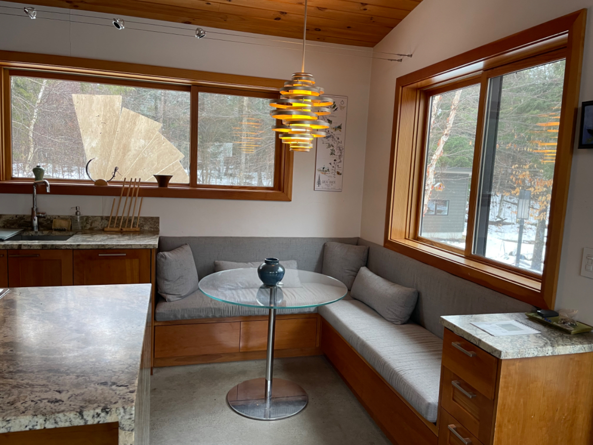Beautiful 3 bedroom/2 bath modern cabin. Secluded yet close to town - Photo 4