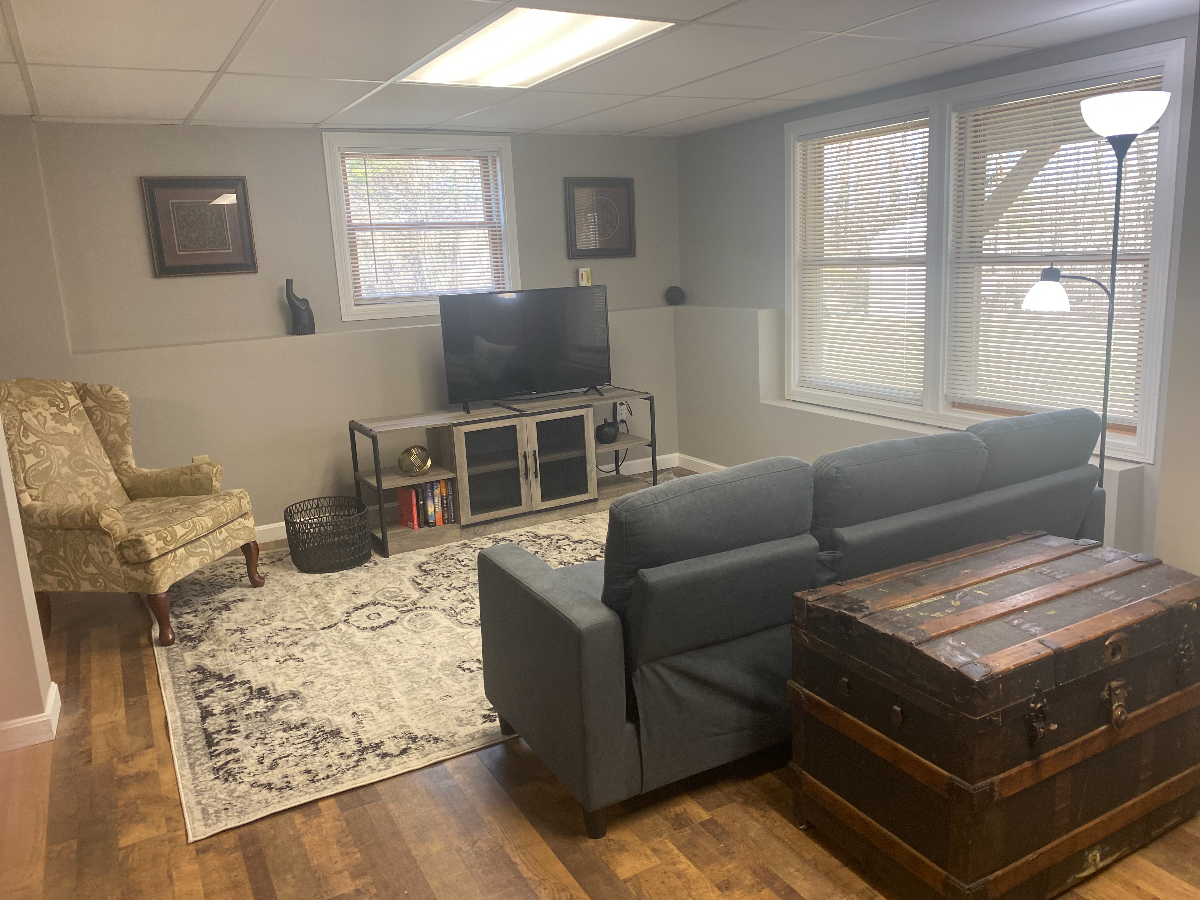 Large Studio with Quiet Country Living - Photo 1