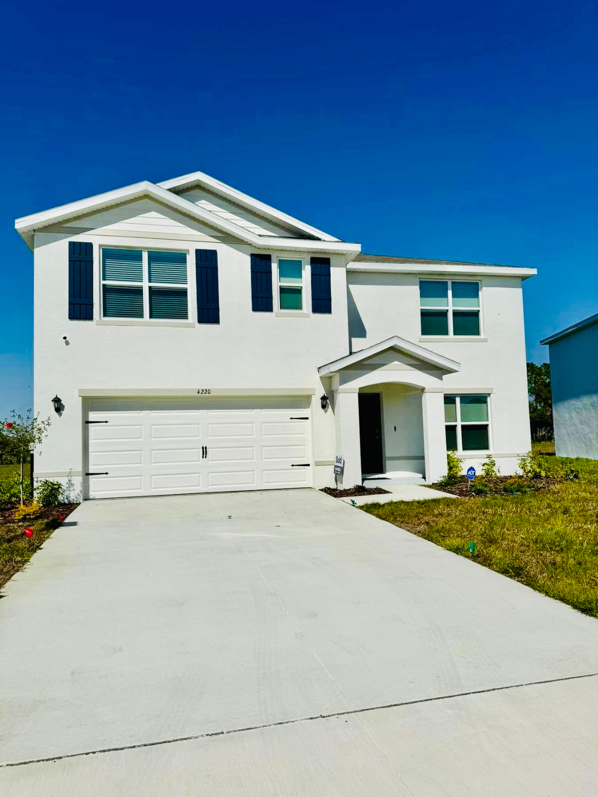 Modern and Serene Smart Home in Palmetto, Florida - Fully Furnished Rooms and Great location Await - Photo 12