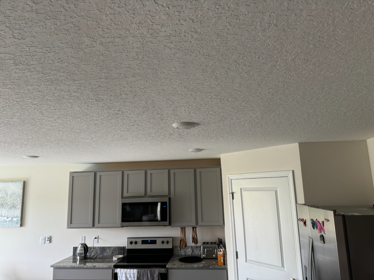 Modern and Serene Smart Home in Palmetto, Florida - Fully Furnished Rooms and Great location Await - Photo 3