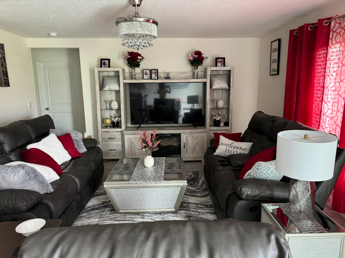 Modern and Serene Smart Home in Palmetto, Florida - Fully Furnished Rooms and Great location Await