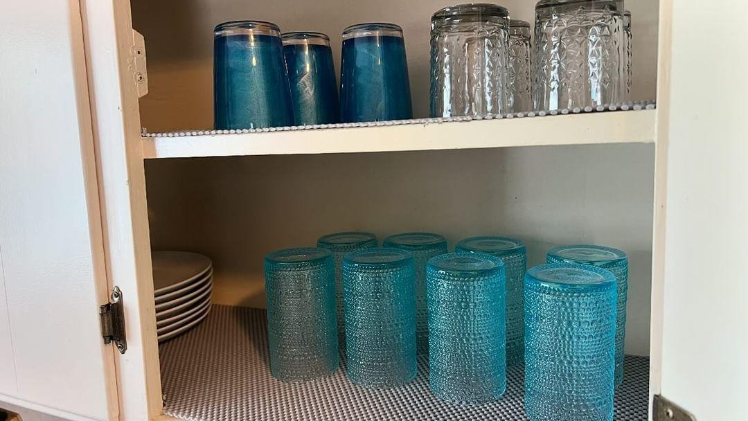Lakefront 3 Bedroom Bungalow - Photo 7