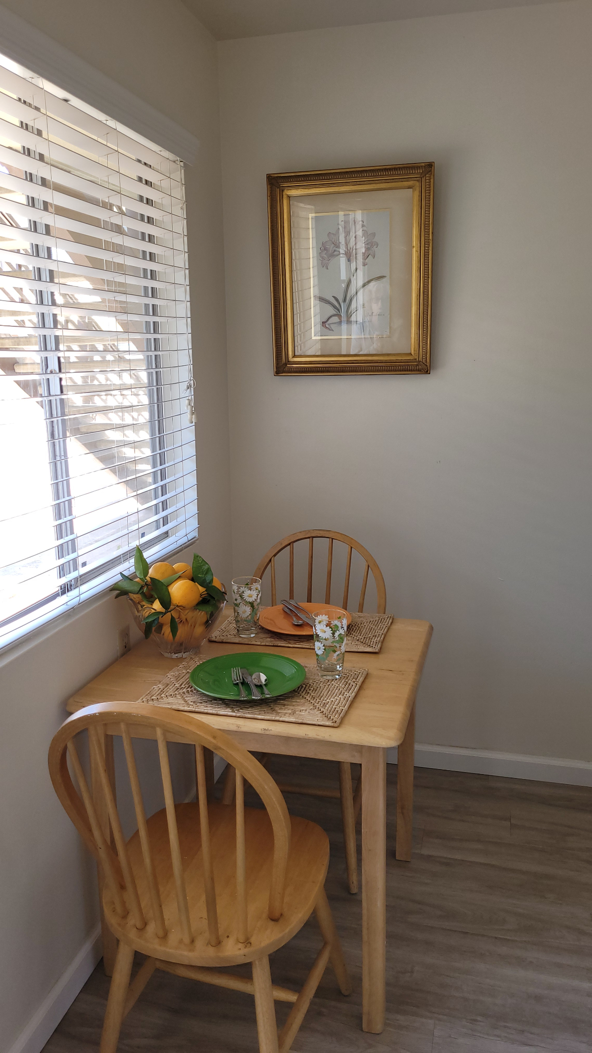 PRIME LOCATION NEAR THE BAY - CLOSE TO EVERYTHING - Photo 4