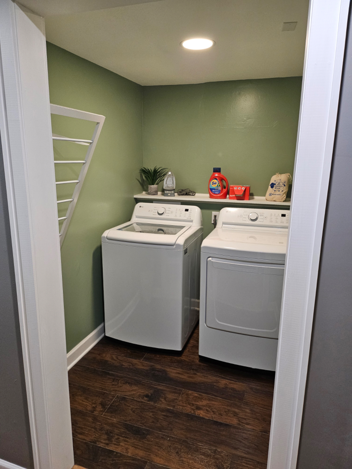 2 Bedroom in walkable Elmwood Village - Photo 9