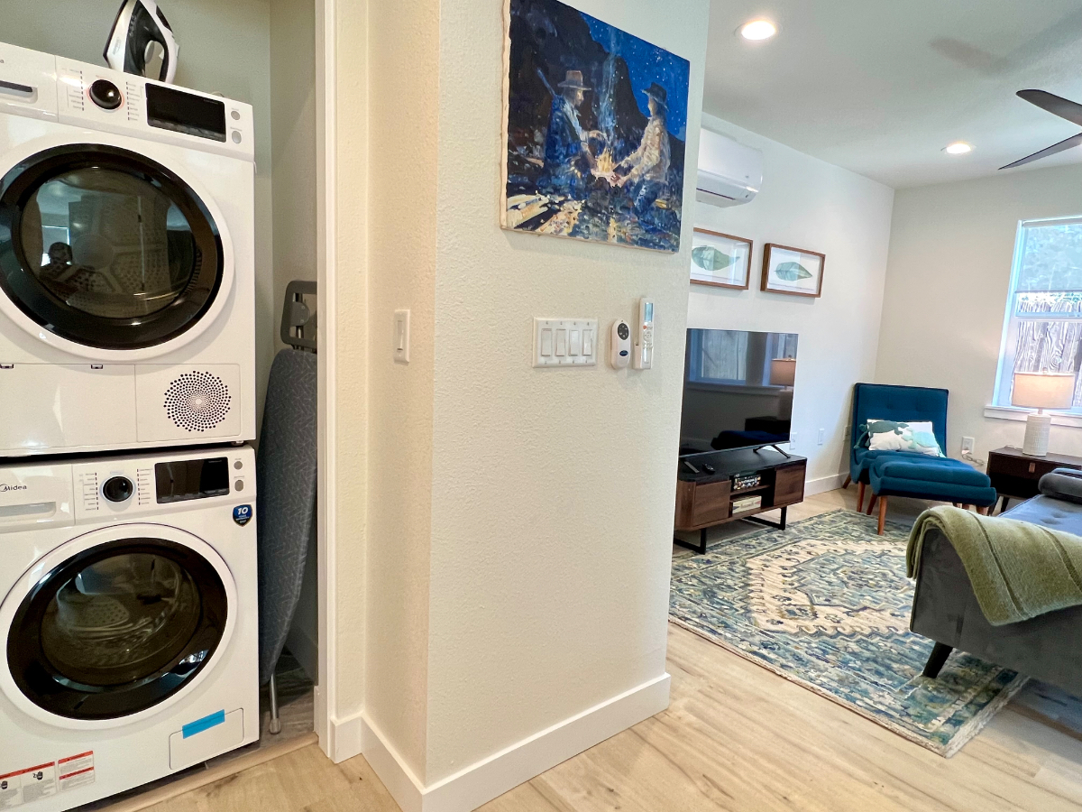 Sacramento Studio -Colonial Heights - Photo 4