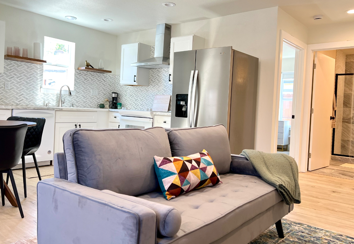 Sacramento Studio -Colonial Heights - Photo 6