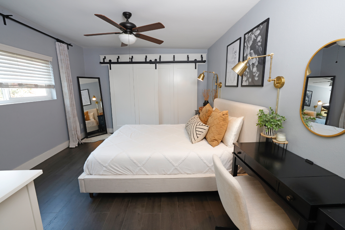 NORTH PARK FURNISHED 2 BED/2 BATH/2 GARAGE, PLUS OFF STREET PARKING SPOT AVAILABLE IN RENOVATED AND STYLISH CONDO - Photo 5