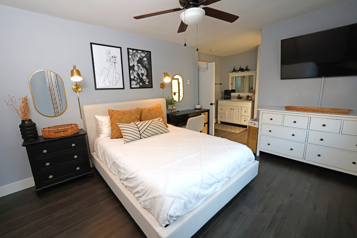 NORTH PARK FURNISHED 2 BED/2 BATH/2 GARAGE, PLUS OFF STREET PARKING SPOT AVAILABLE IN RENOVATED AND STYLISH CONDO - Photo 6