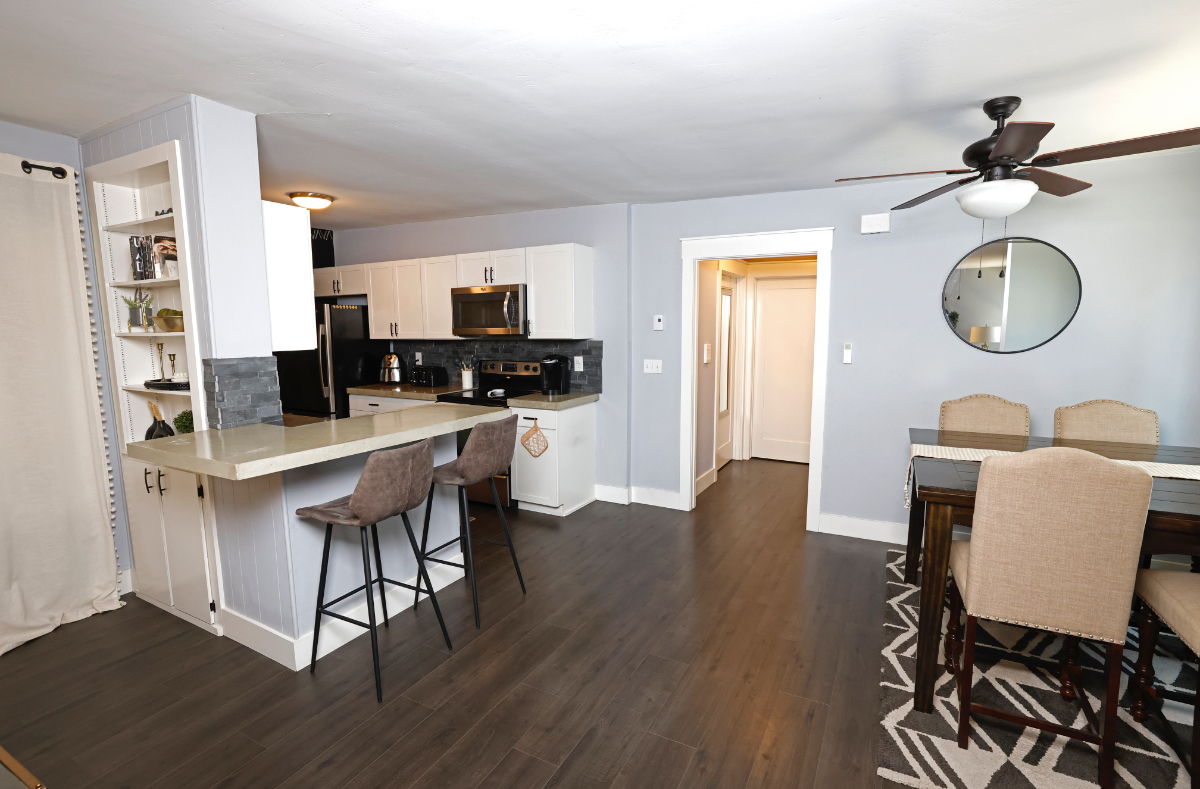 NORTH PARK FURNISHED 2 BED/2 BATH/2 GARAGE, PLUS OFF STREET PARKING SPOT AVAILABLE IN RENOVATED AND STYLISH CONDO - Photo 4