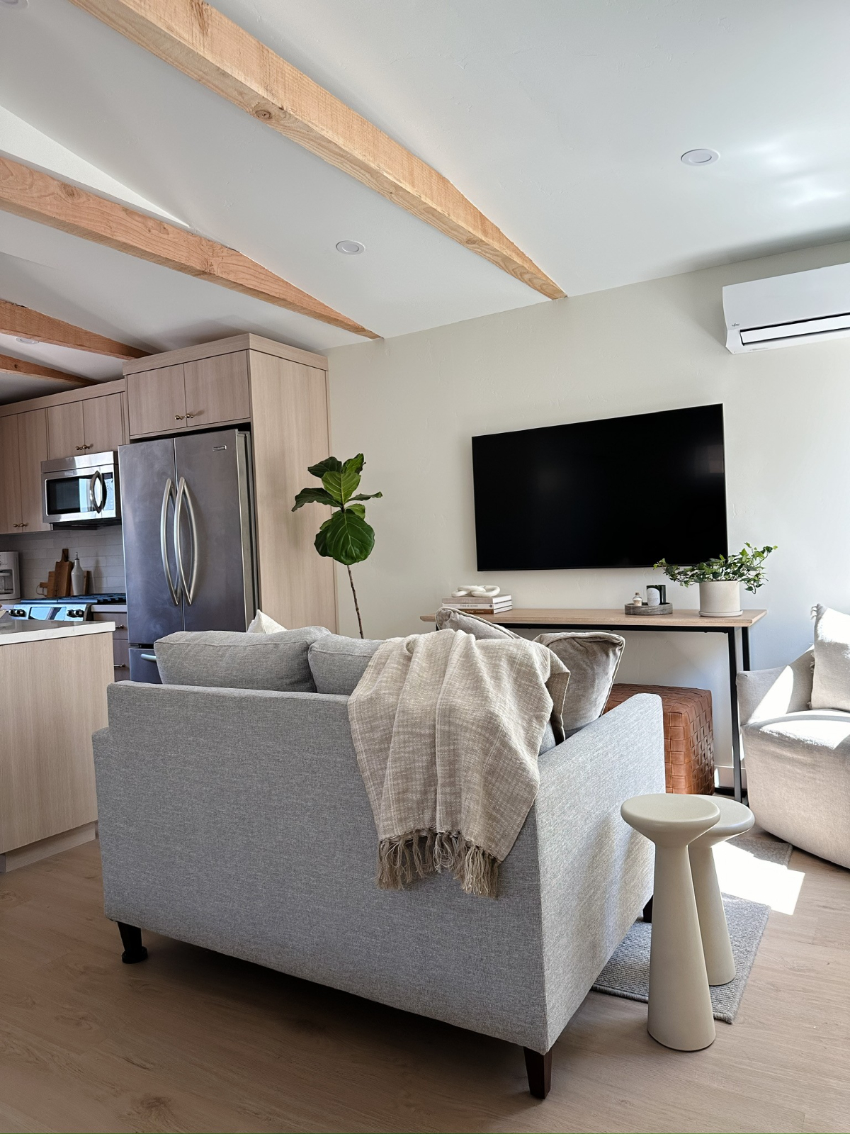 DETACHED STUDIO in Mission Hills - Thoughtfully Designed - Near Little Italy and the Bay - Your Perfect Retreat - Photo 2