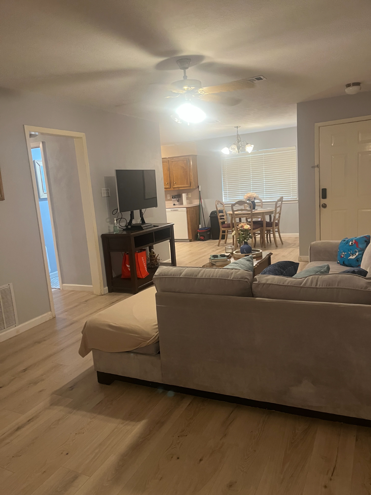 House for Rent - Photo 4